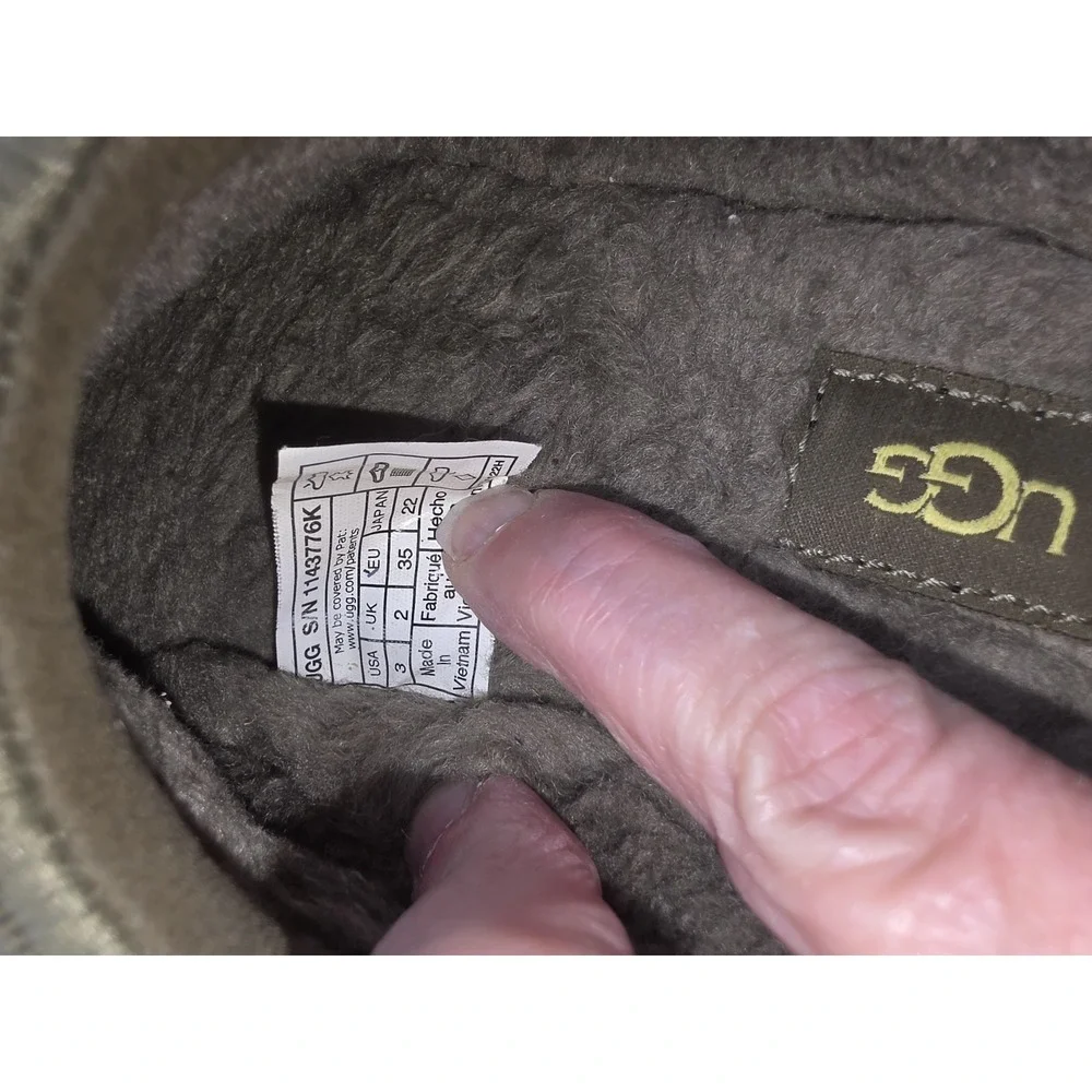 UGG Kids Tazz Slippers Suede Burnt Olive Green Youth Size 3 / Women's 5